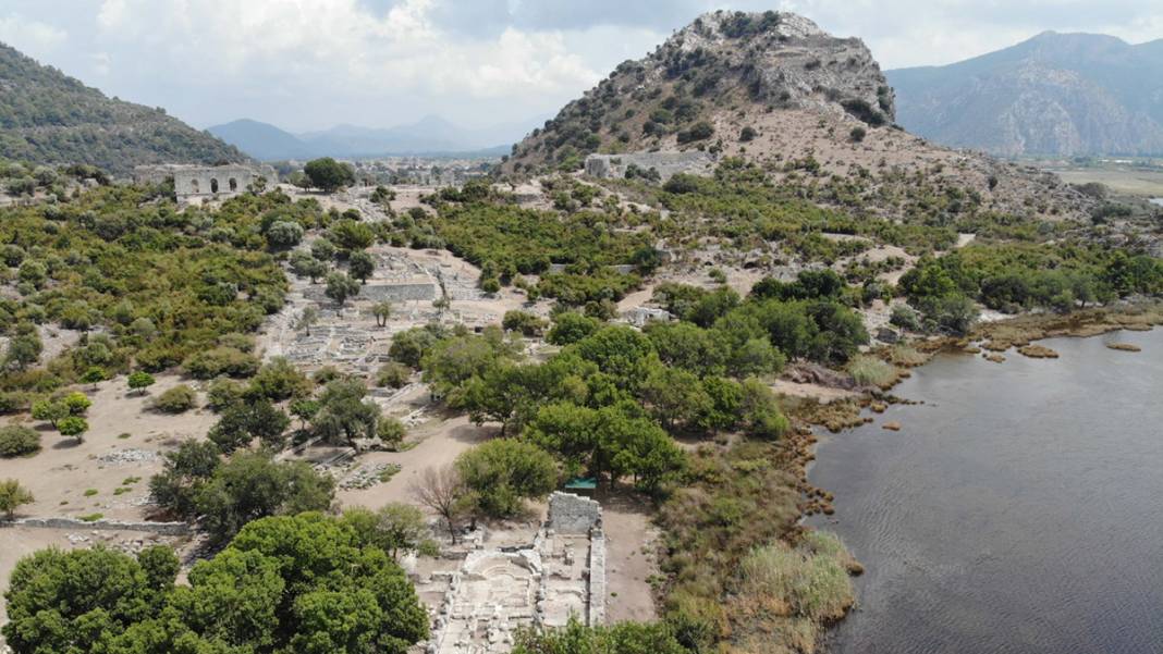 Tarih kazısında bir ilk: Kaunos'ta Bizans mezarları ortaya çıktı 8